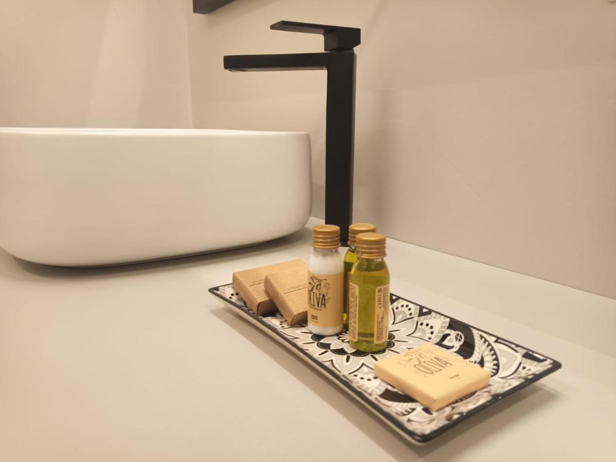 "A Casa Di Giacomo" Luxury Rooms Con Aria Condizionata بيرغامو المظهر الخارجي الصورة